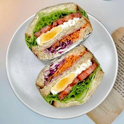 แซนวิชเบคอน + ไข่