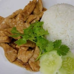 ข้าวไก่ทอดกระเทียม