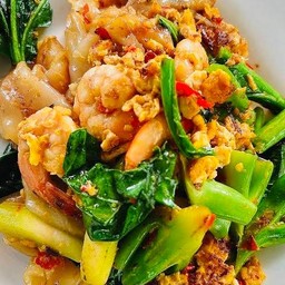 ก๋วยเตี๋ยวเส้นใหญ่ผัดขี้เมา (กดเลือกเนื้อสัตว์)