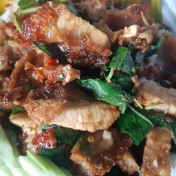 ข้าวกระเพราหมูกรอบ