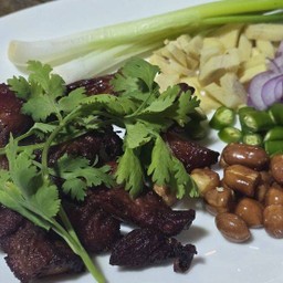 แหนมซี่โครงทอด