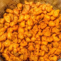 กากหมูเจียวพริกผัดญวณ