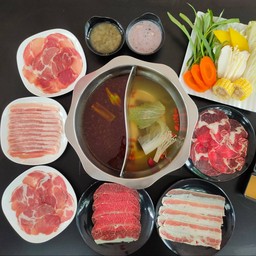 เซ็ตหมูและเนื้อสุดคุ้ม