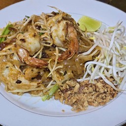 ผัดไทกุ้งสด