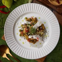 เขียวหวานไก่บ้านผัดแห้ง