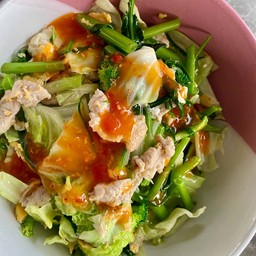 สุกี้แห้งหมู