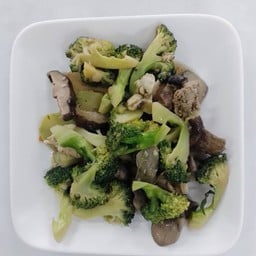 ผัดบล๊อคโคลี่ไก่