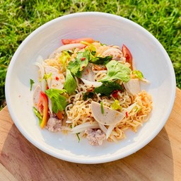 ยำมาม่า