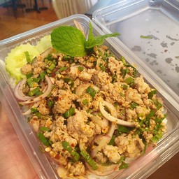 ข้าวลาบหมูสับ