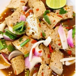 ยำหมูยอ