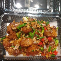 หมูสามชั้นทอดคั่วพริกเกลือ