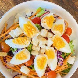 สลัดไข่ต้ม