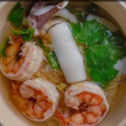 ข้าวต้มทะเล (หมึก-กุ้ง)