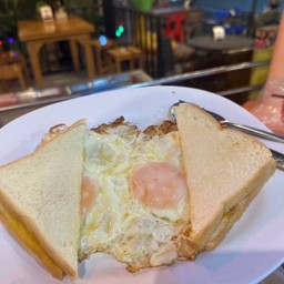 ขนมปังไข่ดาว 2 ฟอง