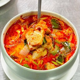 ต้มยำหมูกรอบน้ำข้น (ร้านได้จากไลน์แมน100฿)