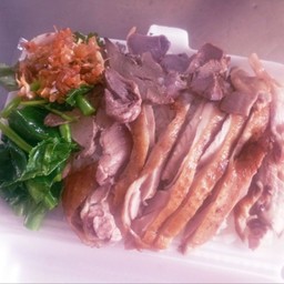 ข้าวหน้าเป็ดลอยกระเทียม