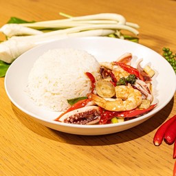 ข้าวราดผัดกระวาน ทะเล