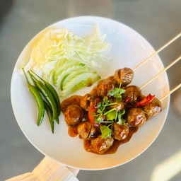 ลูกชิ้นเนื้อย่าง