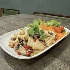 ลาบปลาหมึก