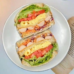 แซนวิชไส้กรอก+ไข่