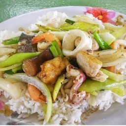 ผัดพริกหยวกทะเล