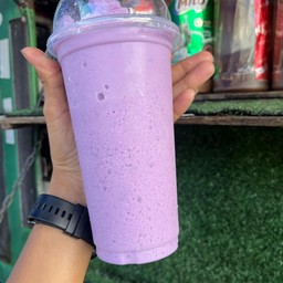 นมเผือกเย็น
