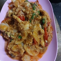 ผัดผงกะหรีไก่