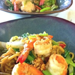 ผัดหมี่หุ้นซีฟู้ด