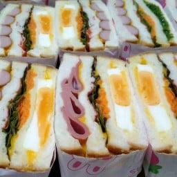 แซนวิชเกาหลีบ้านปลาวาฬ