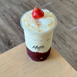 สตรอว์เบอร์รี่ นมสด