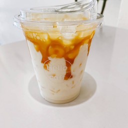 นมสดคาราเมลเย็น