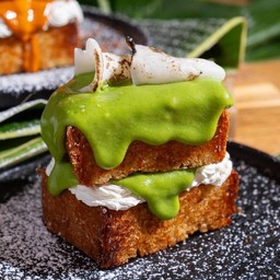 Thai Pandan Custard Bomb สังขยาใบเตย