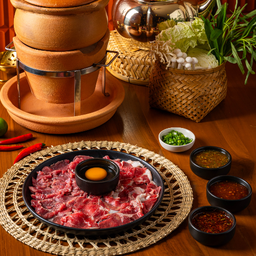 ชุดเนื้อจุ่มรวมพร้อมชุดผัก Beef hot pot with vegetable set