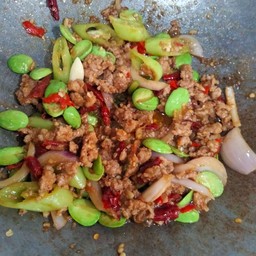 ผัดสะตอหมูสับกะปิ