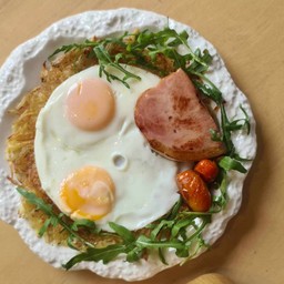 ROS 1 Rosti, ham, grilled tomatoes