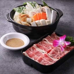 Szechuan Mala Sukiyaki Wagyu Beef Bacon and Alaska King Crab Stick Cheese สุกี้หมาล่าเบคอนและปูอัดอลาสก้าชีส 四川麻辣壽喜燒培根阿拉斯加帝王蟹棒