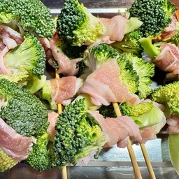 บล็อคโคลี่พันสามชั้น