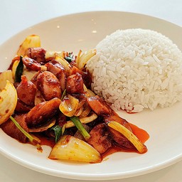 ข้าวแฮมไส้กรอกผัดน้ำพริกเผา