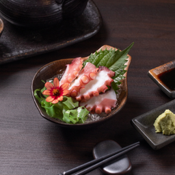 C05 TAKO SASHIMI-หมึกทาโกะซาชิมิ