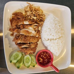 ข้าวไก่ทอดหอมเจียว