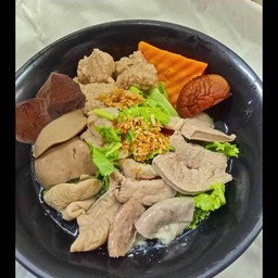 เซ็ตเกาเหลาเลือดหมู&ข้าวสวย