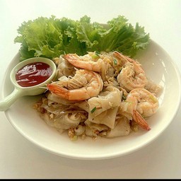 ก๋วยเตี๋ยวค่ัวกุ้ง