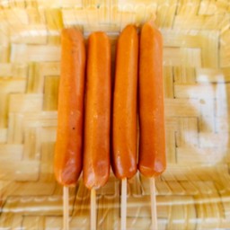 ไส้กรอกหนังกรอบ