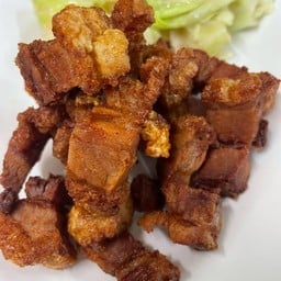 หมูกรอบทอดน้ำปลา