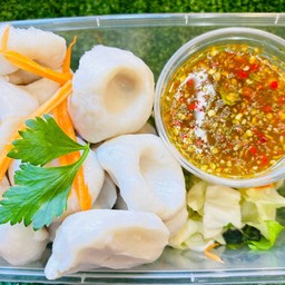 ยำลูกชิ้นปลาบุ๋ม size L