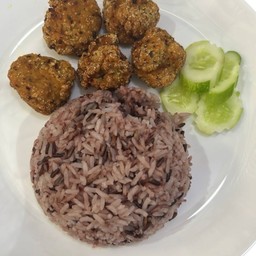 ข้าว หน้าลาบไก่ทอด คลีนแตก