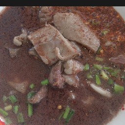 ต้มแช่บเนื้อใส่เลือด