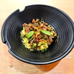 บะหมี่กะเพราเป็ด