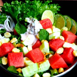 สลัดแตงโม แมคคาเดเมีย