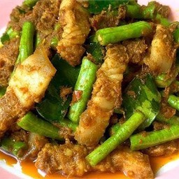 ข้าว ผัดพริกแกงใต้